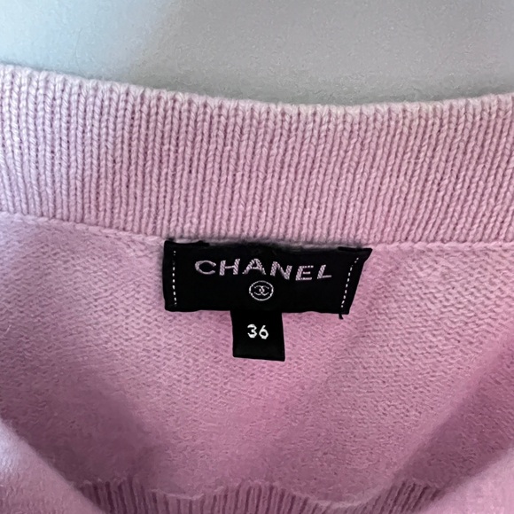 🩷SOLD🩷Authentic Chanel top ( pink) - Picture 2 of 3